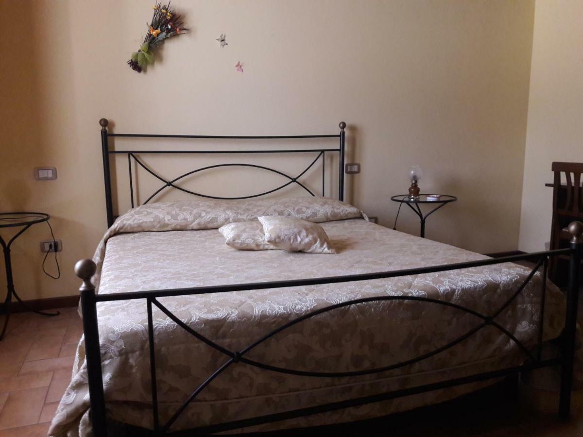 Affittacamere Da Laura Silvi Orvieto Bagian luar foto