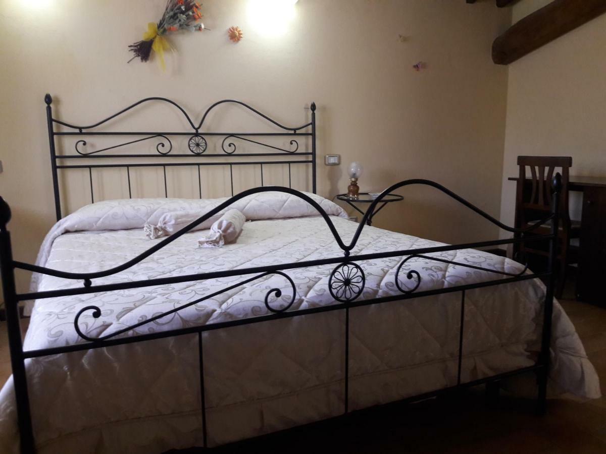 Affittacamere Da Laura Silvi Orvieto Bagian luar foto